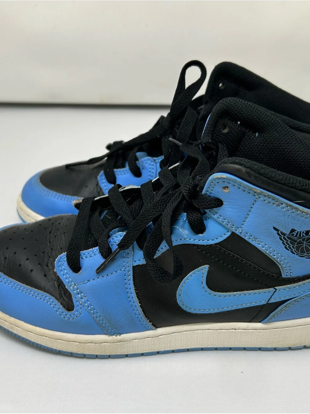 Jordan Kids' High-Top Sneakers in Black & Light Blue